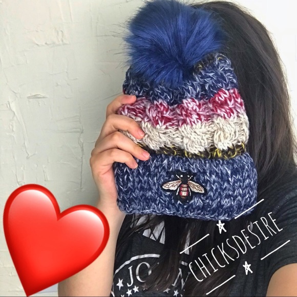 Accessories - Bee Pom Pom Cozy Hat